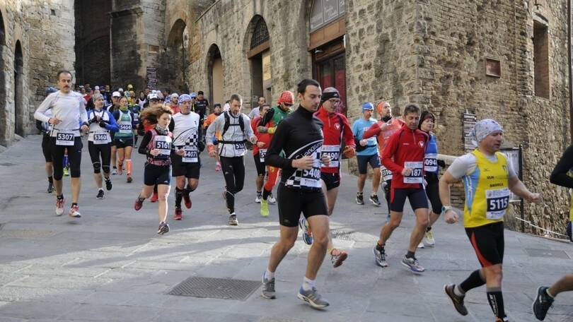 Sport e cultura attraverso i luoghi del Patrimonio Unesco alla Terre di Siena Ultramarathon:
