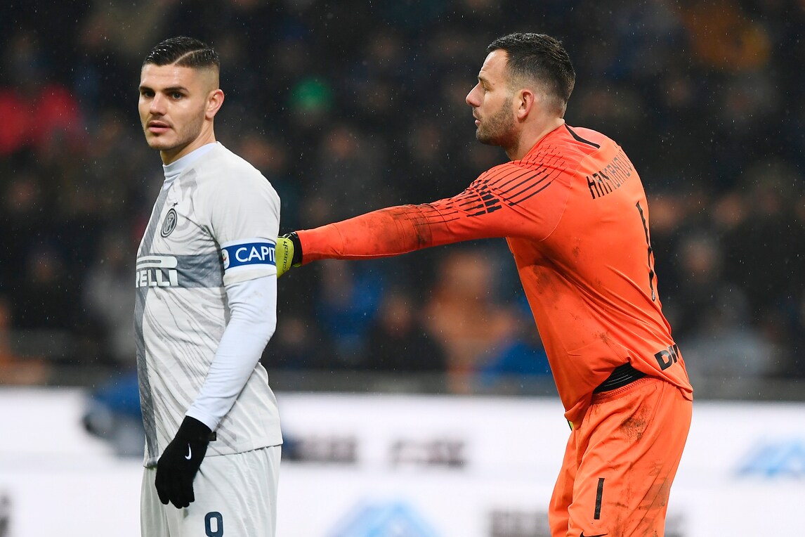 Inter, Icardi non è più il capitano: la fascia va ad Handanovic