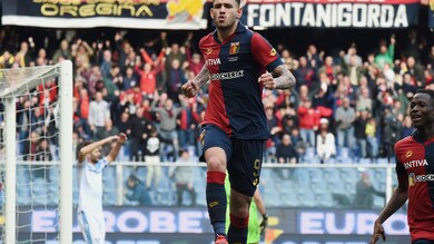 Criscito fa esplodere Marassi, il Genoa beffa la Lazio allo scadere