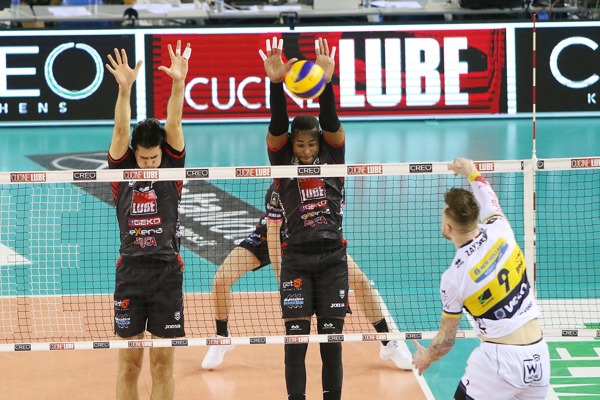 Volley: Superlega, super Civitanova, Modena crolla