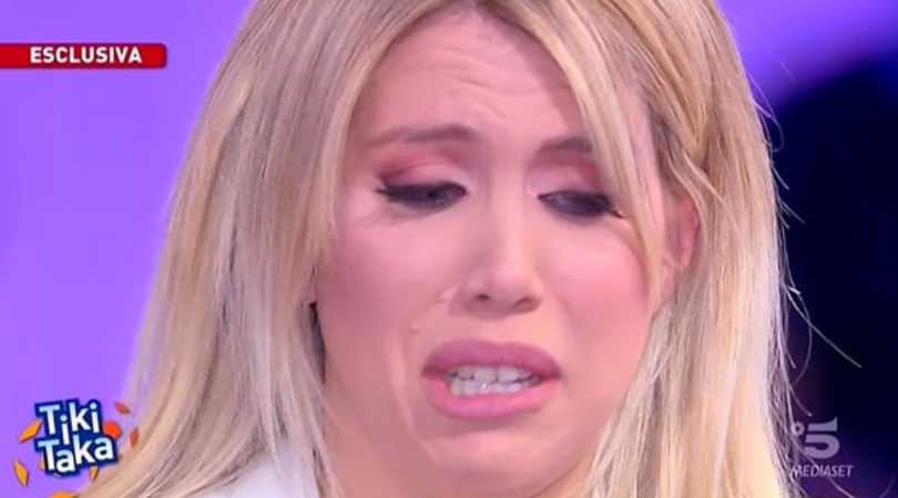 Caso Icardi, Wanda Nara in lacrime a Tiki Taka: «Mauro sta malissimo»