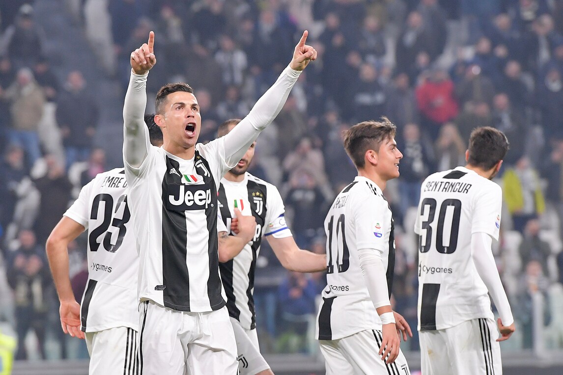 Napoli-Juve, una vittoria porta lo scudetto a Pasqua