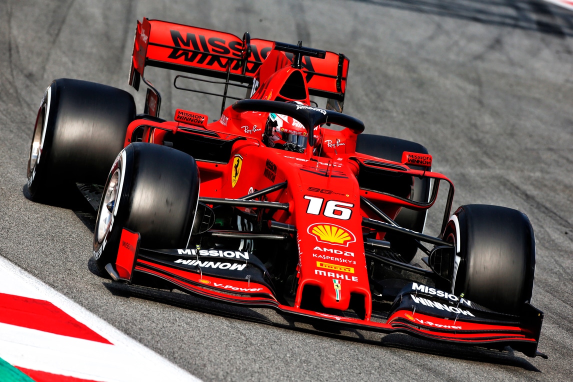 F1 test Barcellona: Leclerc subito il migliore, Hamilton 7°