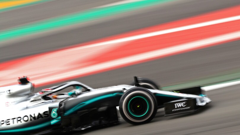 F1 Mercedes, Hamilton: «Lasciamo tranquillo Leclerc»