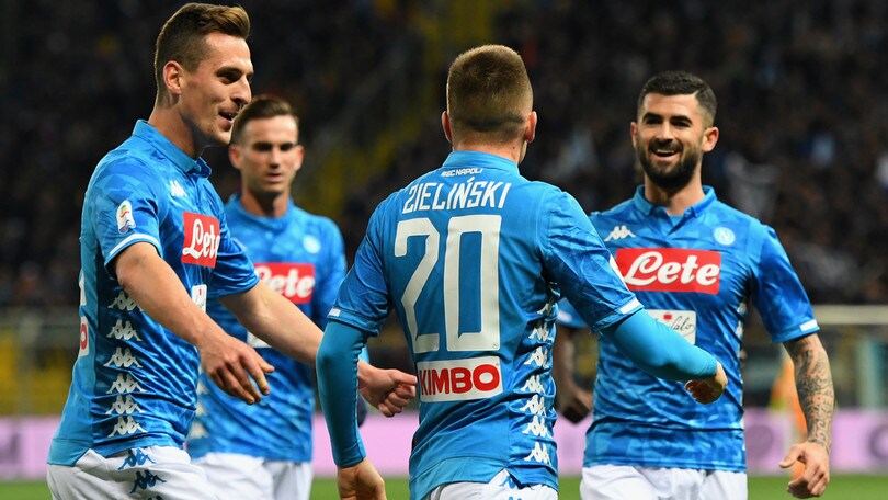 Parma-Napoli 0-4: poker e contestazione a De Laurentiis
