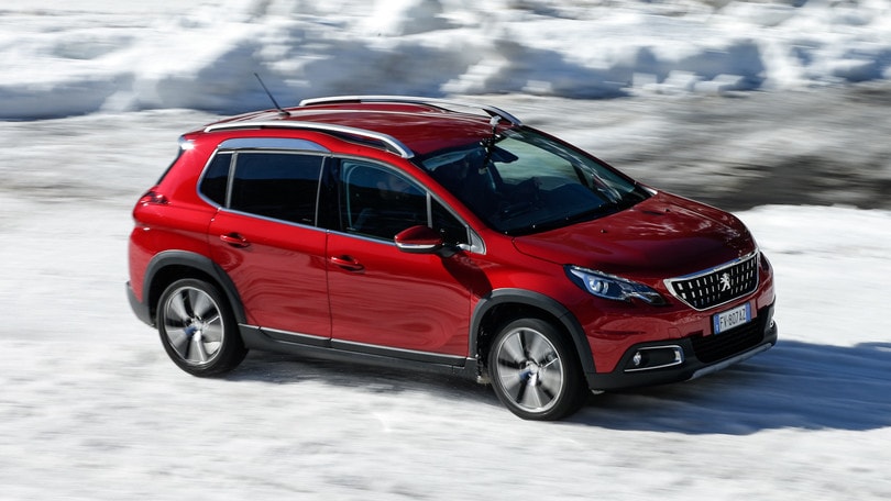 Peugeot Grip Control: le foto dei test a Courmayer