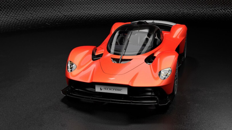 Aston Martin Valkyrie, hypercar estrema: le foto