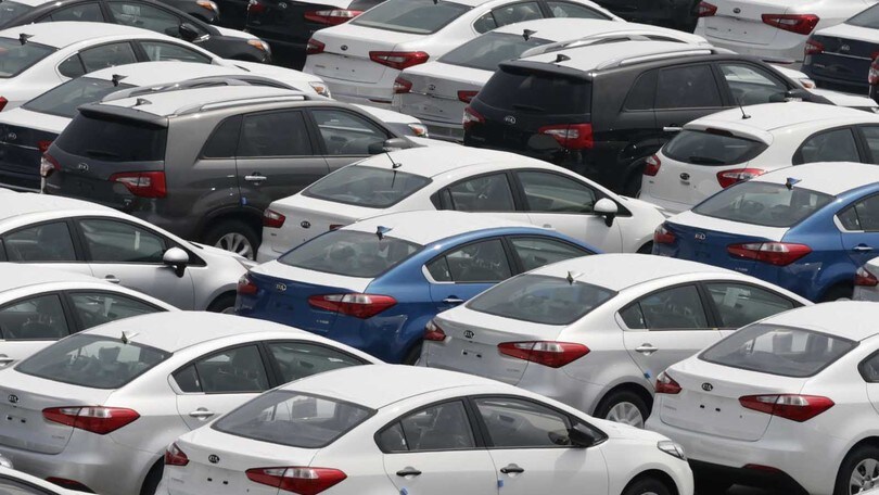 Mercato auto, l'Ecotassa colpisce di nuovo: a febbraio -2,42%