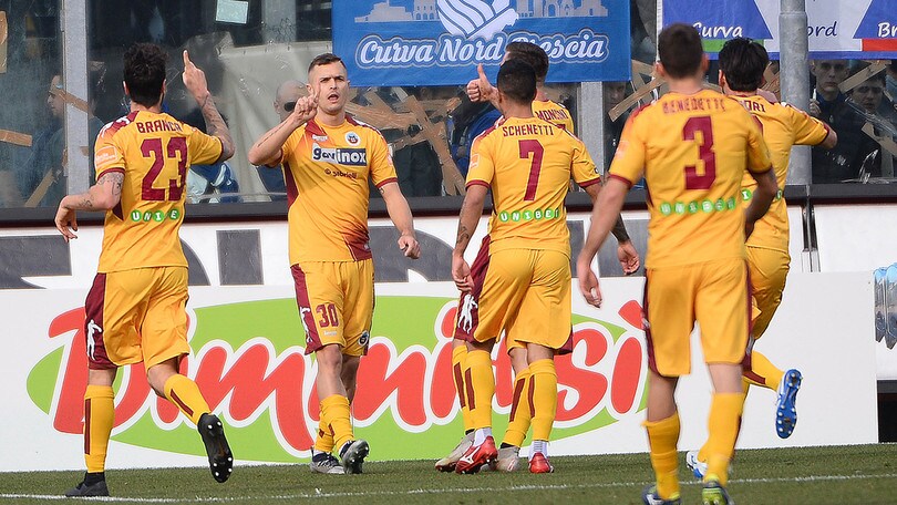 Serie B: Cittadella corsaro a Brescia, pari tra Padova e Crotone