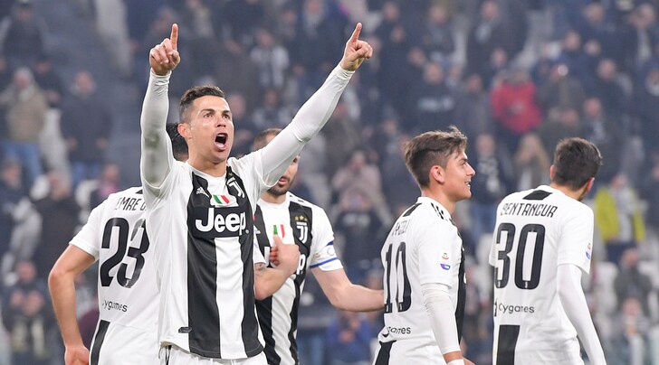 Napoli-Juve, una vittoria porta lo scudetto a Pasqua