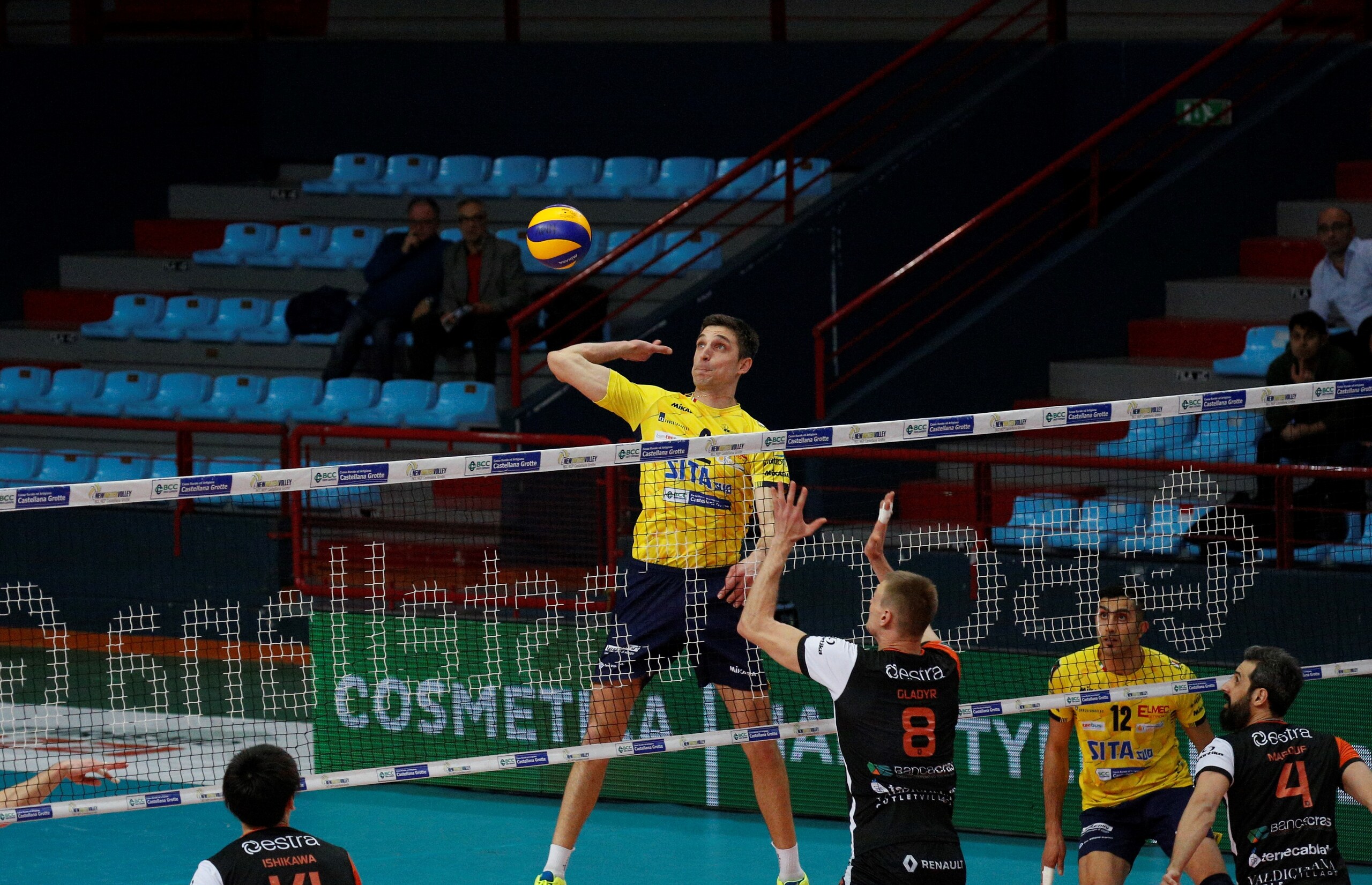Volley: Superlega, per Castellana Grotte ancora un tie break vincente