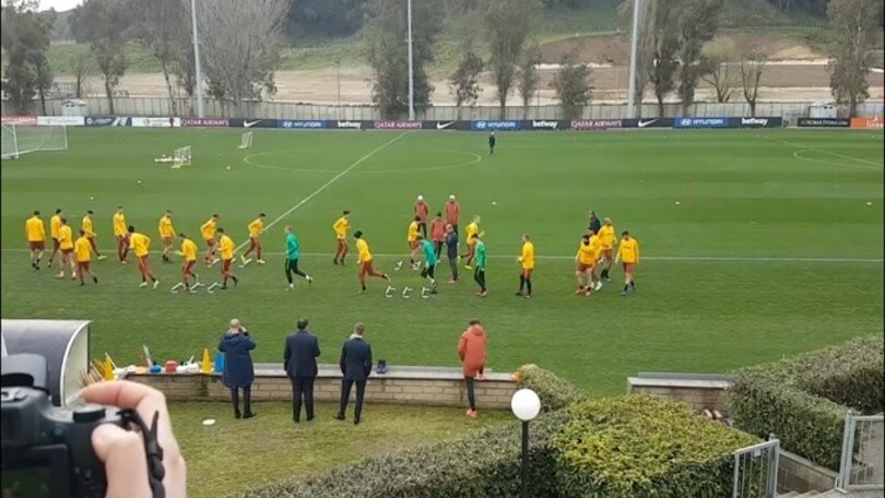Roma, l'allenamento a Trigoria prima del Porto