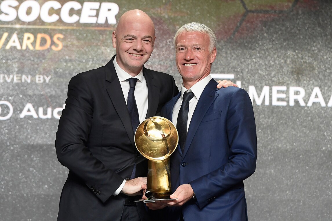 Juve, il terzo incomodo: tra Conte e Zidane c'è Deschamps in rialzo