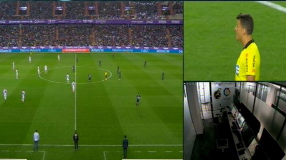 Var, bufera in Spagna durante Valladolid-Real: l'arbitro annulla due gol e la sala è vuota