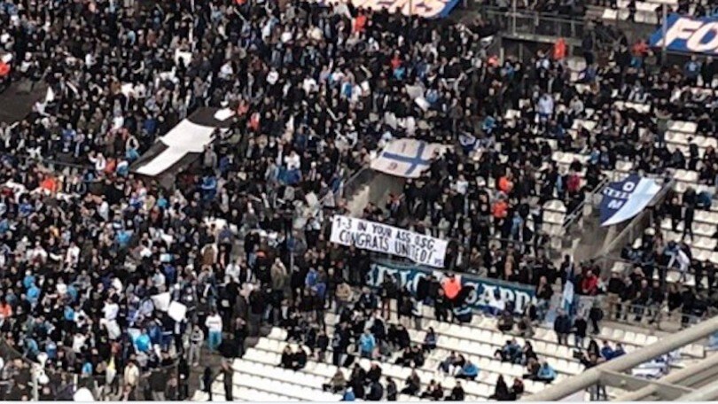 Ligue 1, i tifosi del Marsiglia contro il PSG: «Complimenti, United»