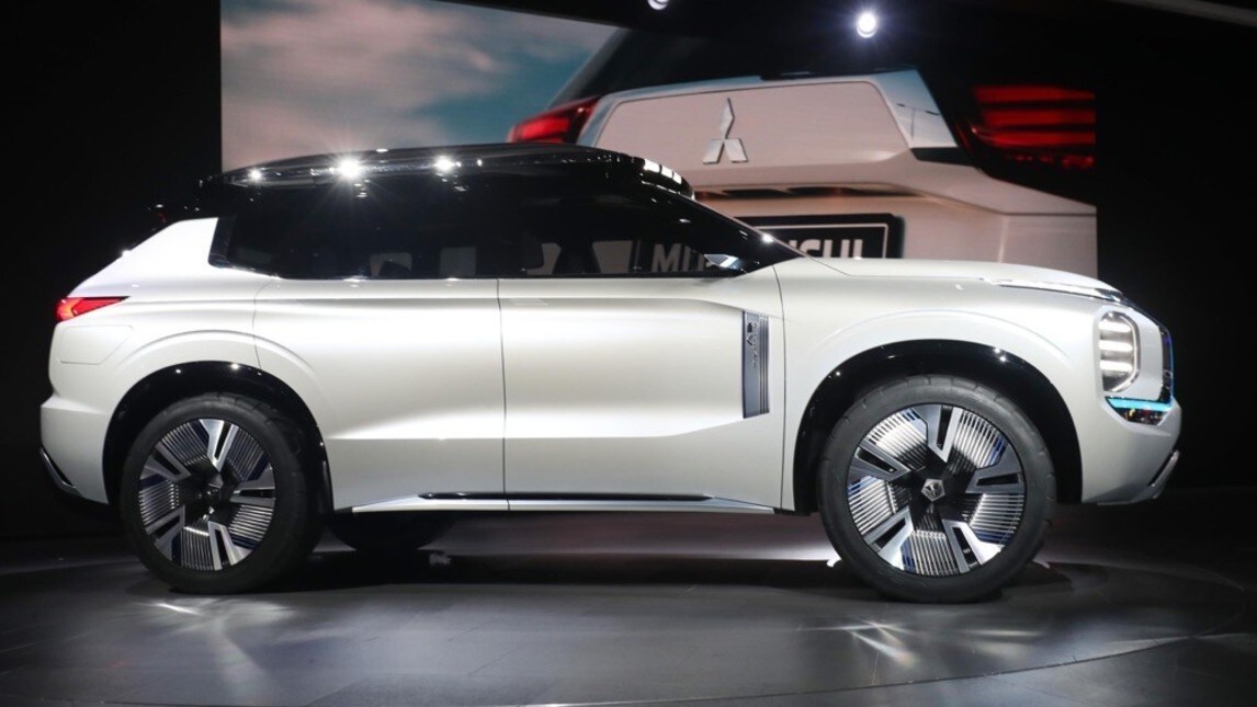 Mitsubishi Engelberg Tourer: il Suv a sei posti che potrebbe rilevare l'Outlander