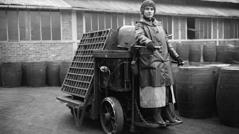 Citroën: le donne in fabbrica durante la guerra