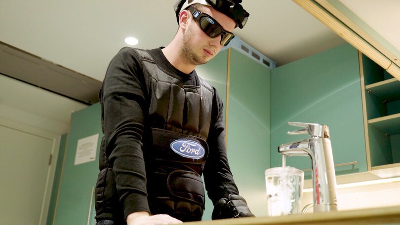 Ford Sleep Suit, la tuta che simula i colpi di sonno alla guida