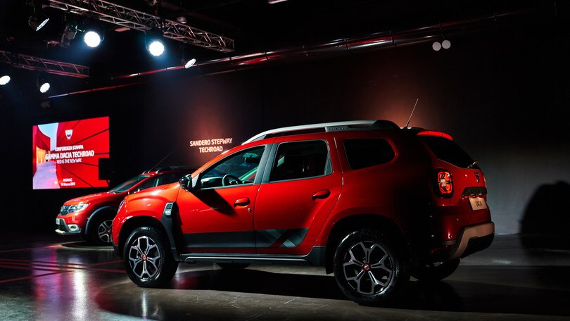 Dacia Techroad: l'inedito Rosso Fusion per la nuova serie speciale
