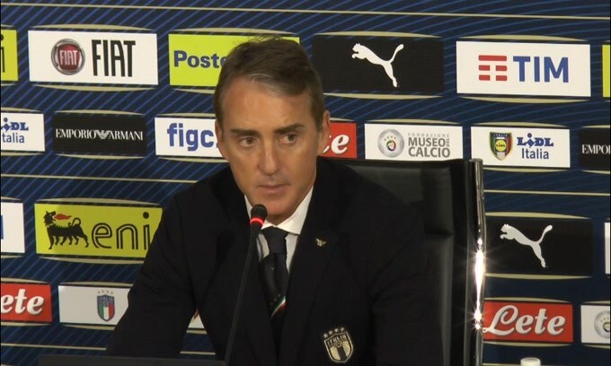 Mancini: "Juve e Napoli possono arrivare in finale"