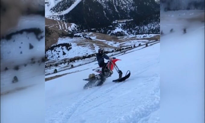 Una motoslitta particolare per Marc Marquez