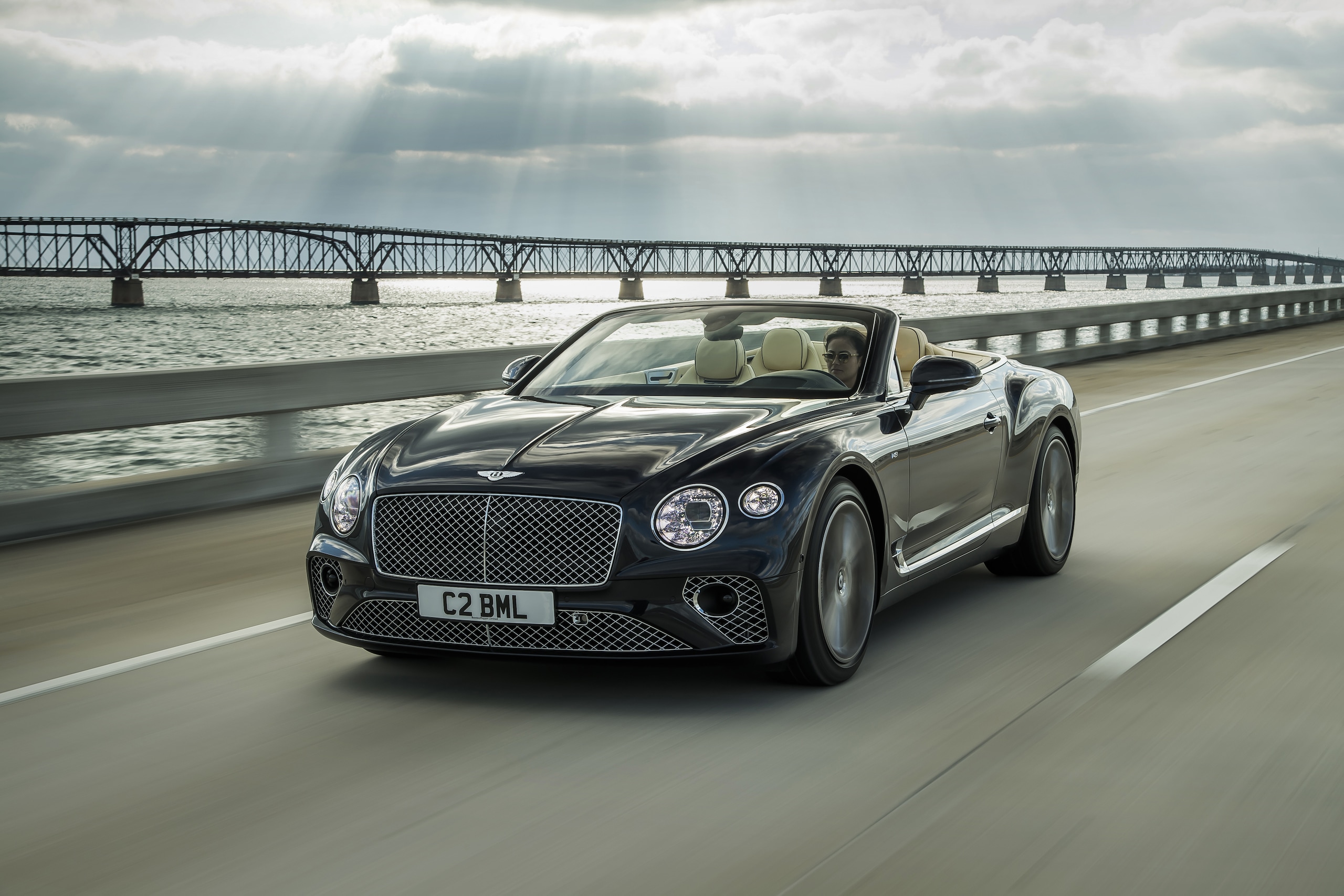 Bentley, turismo di lusso con Continental GT V8