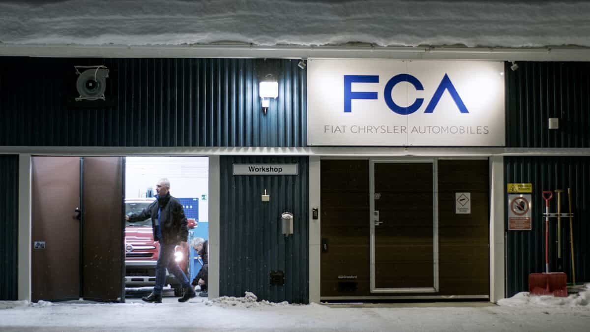 FCA: mette in mostra What’s Behind FOTO