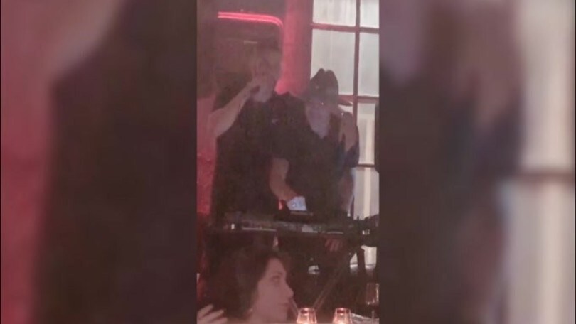 Icardi deejay con Gagliardini