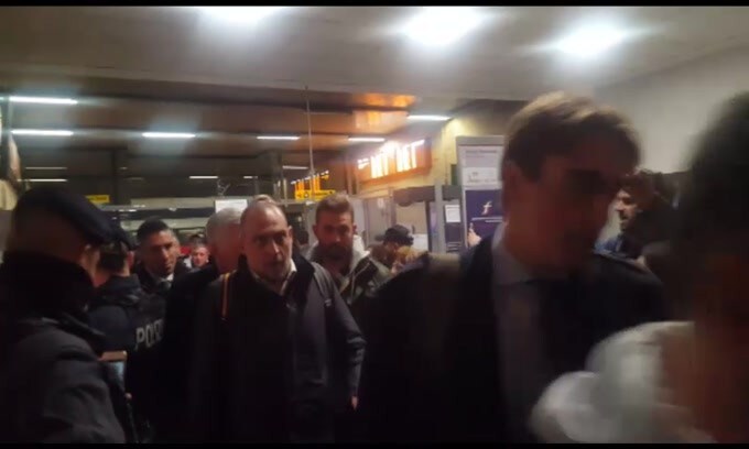Tensione per l'arrivo del Napoli