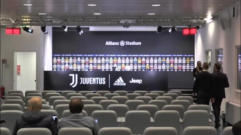 Andreazzoli entra, ma la sala stampa è vuota