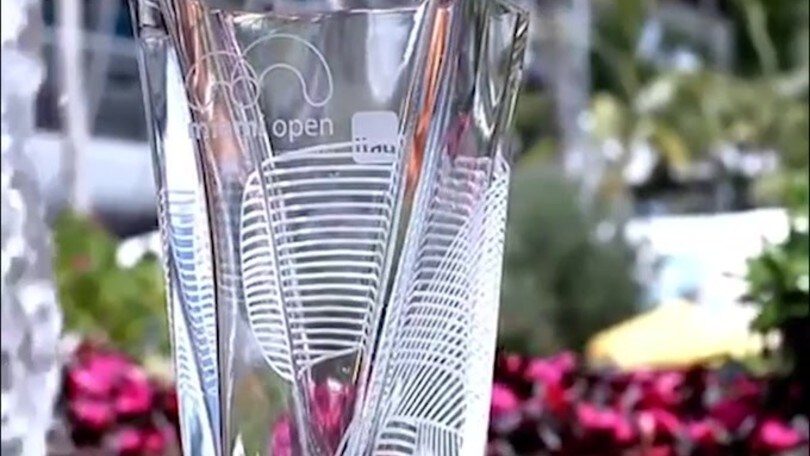 Tennis, a Miami Federer batte Isner in finale