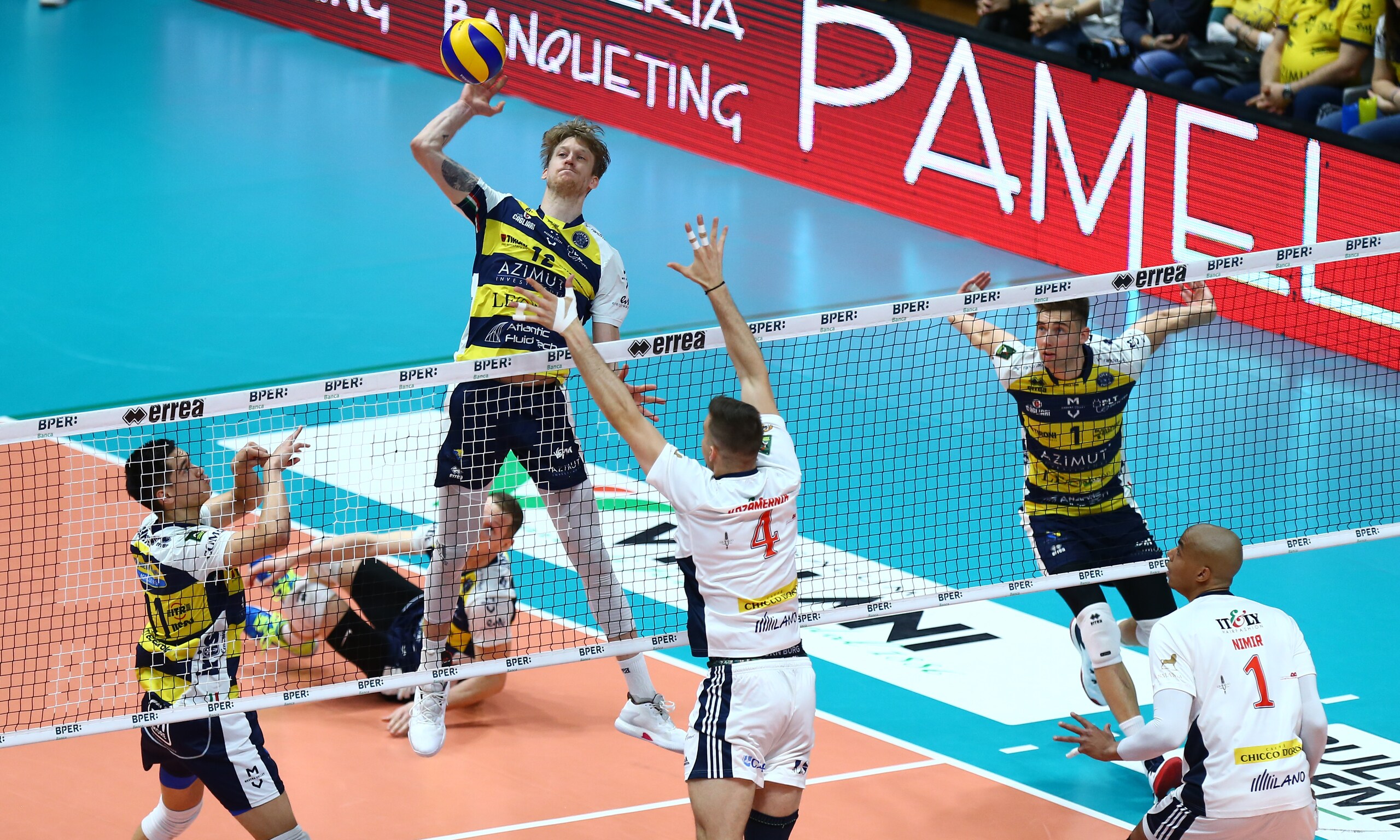 Volley: Superlega, Gara 2 dei Quarti per Milano, Padova, Verona e Monza da dentro o fuori