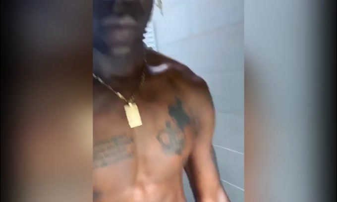 Balotelli, che fisico!