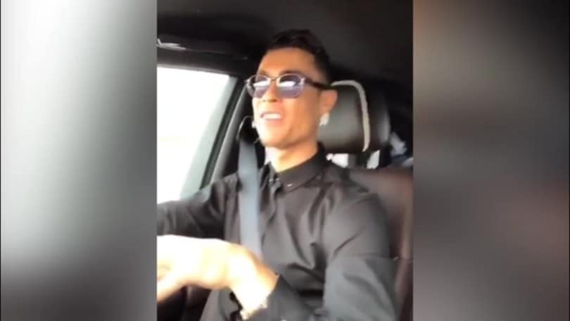 Juve, Cr7 canta in auto