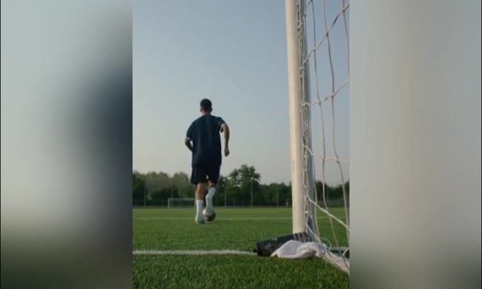 Dybala, palleggi e gol di precisione!