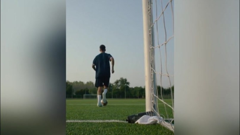 Dybala, palleggi e gol di precisione!