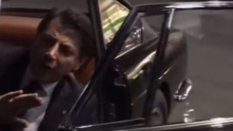 A Vinitaly a bordo di una Ferrari 250 GT: è il premier Conte