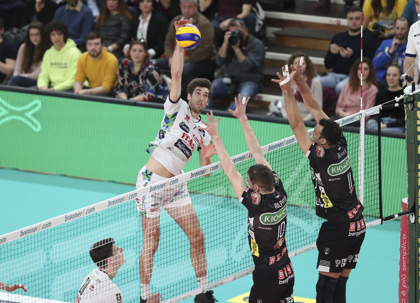 Volley: Superlega, Perugia-Monza, Trento-Padova sfide per la Semifinale