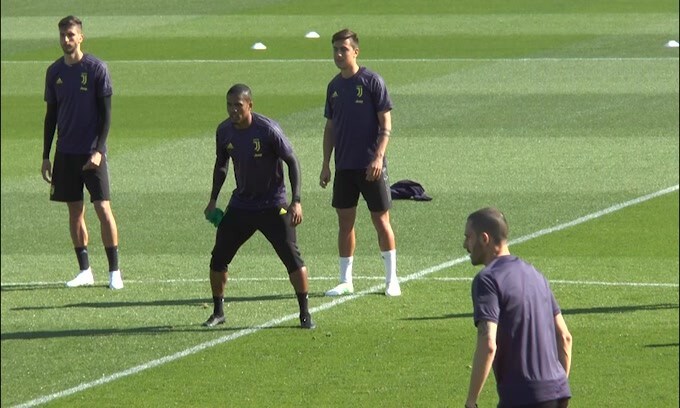 Juve-Ajax: numero di CR7 in allenamento!