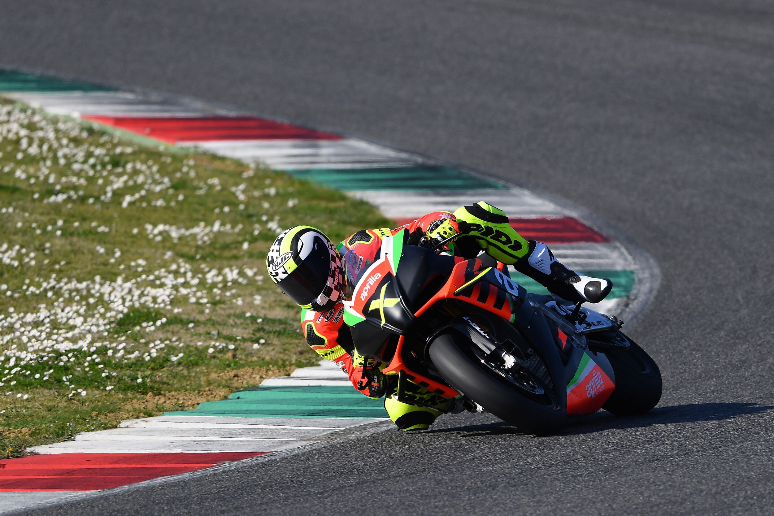 Aprilia RSV4 X, un modello per i dieci anni - LE FOTO