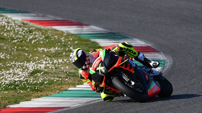 Aprilia RSV4 X, un modello per i dieci anni - LE FOTO