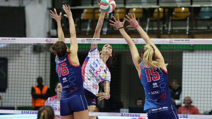 Volley: A1 Femminile, Novara per chiuderla, Scandicci per riaprirla