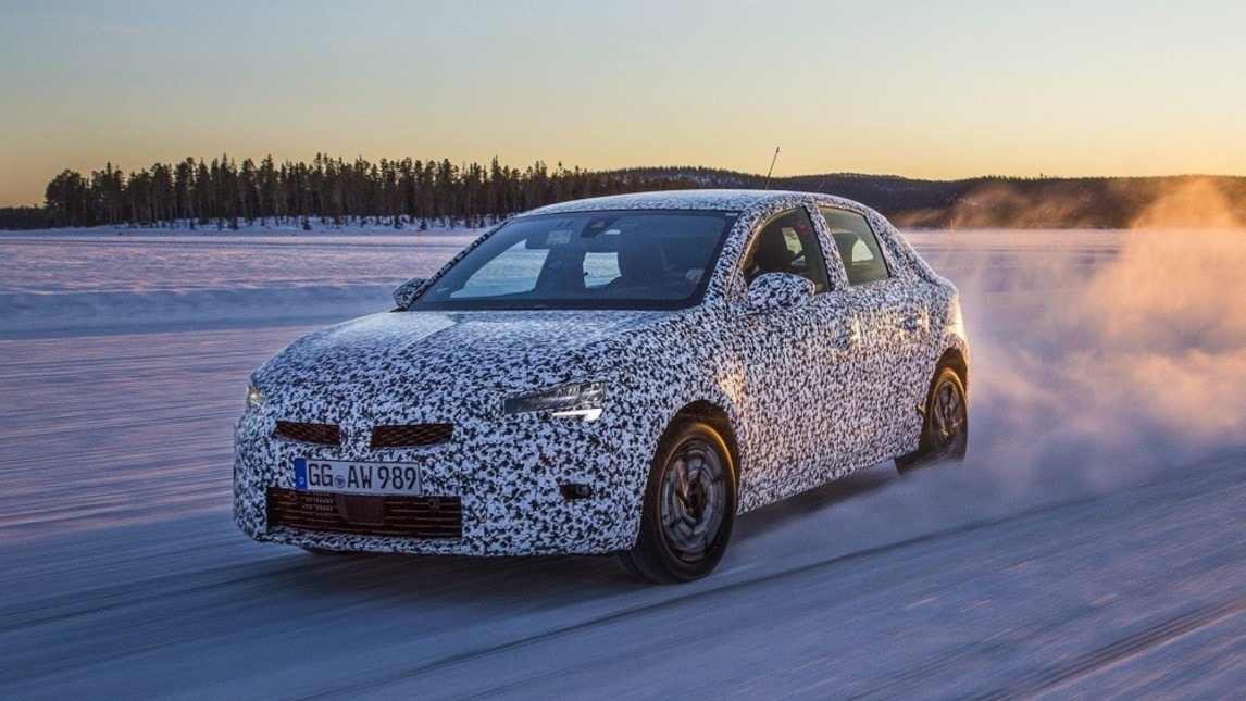 Collaudo per la nuova Opel Corsa: le foto
