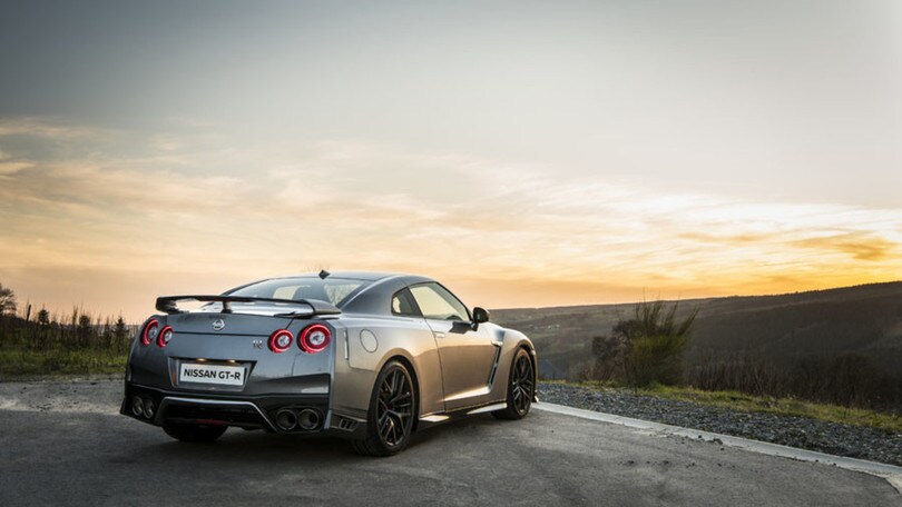 Le foto della nuova Nissan GT-R