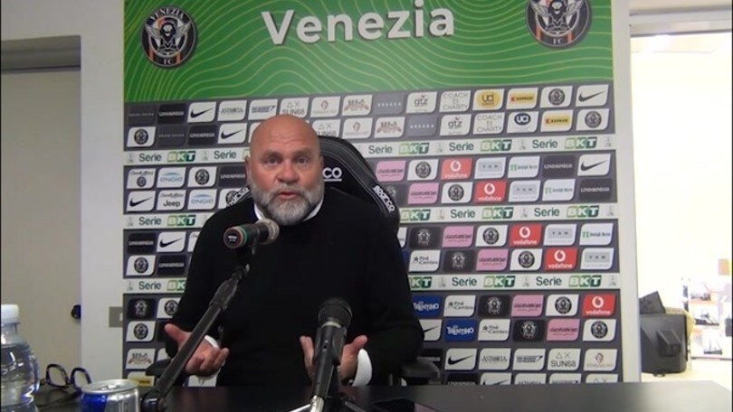 Sfogo di Cosmi: "Campionato falsato"