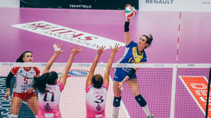 Volley: A2 Femminile, Caserta espugna Trento e conquista la Finale
