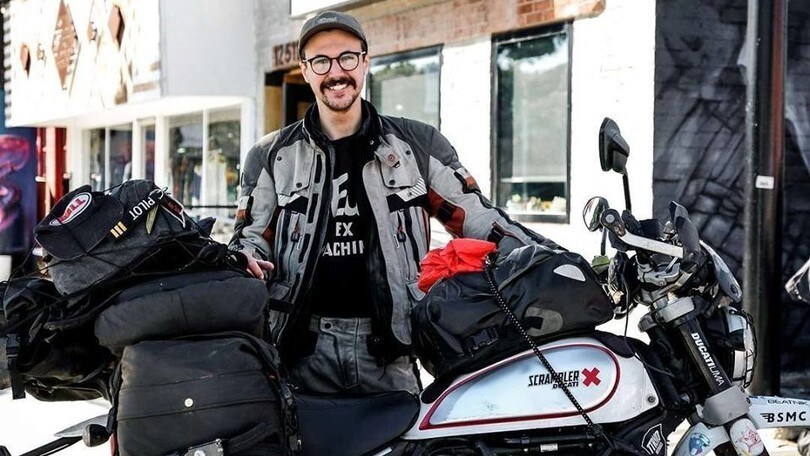 Giro del mondo da record in moto con una Ducati Scrambler