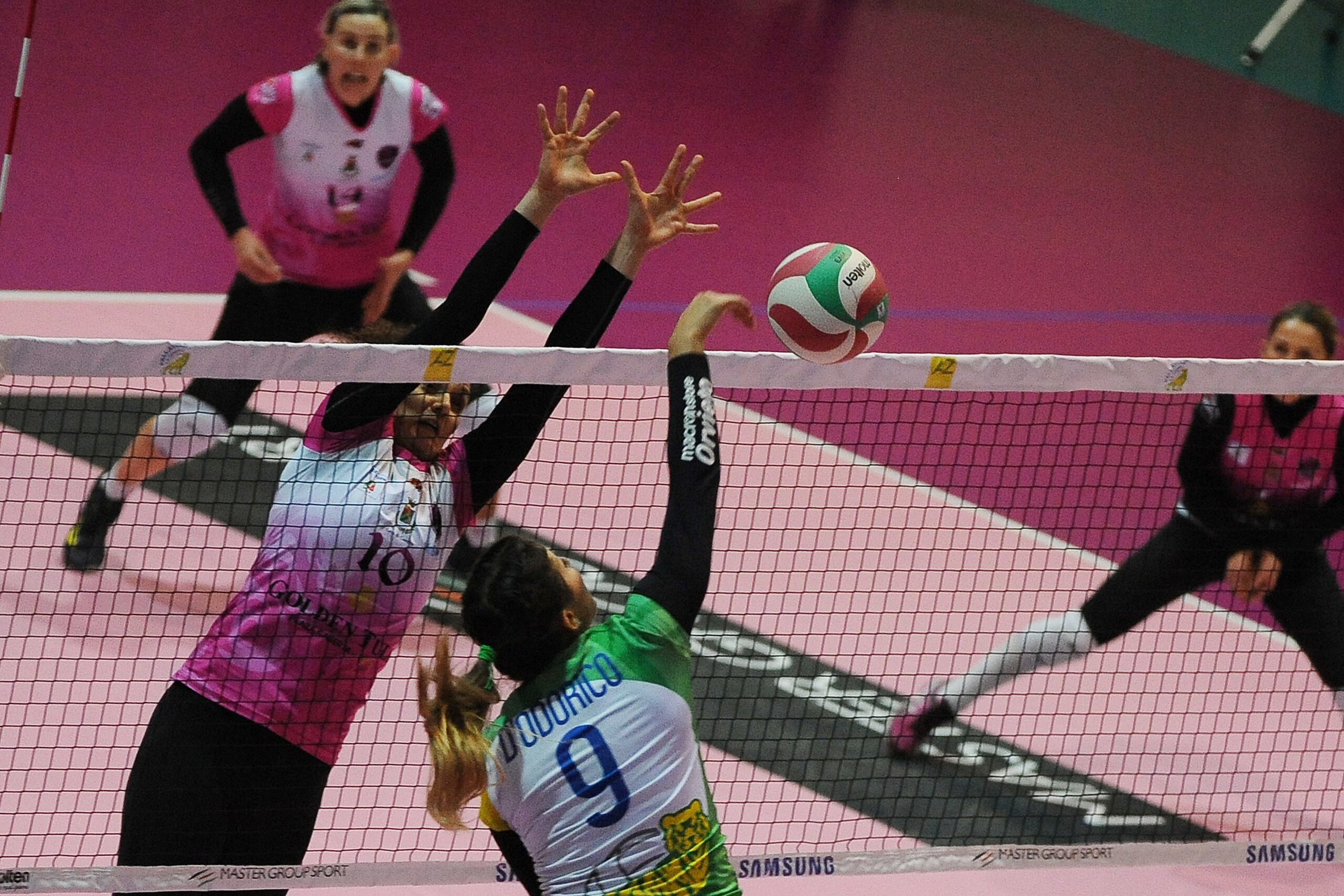 Volley: A2 Femminile, super Caserta, travolta Orvieto in Gara 1 di Finale