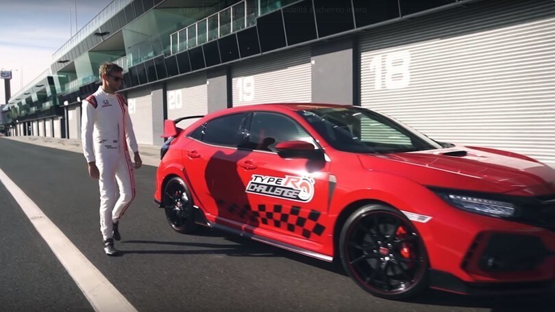 Honda Civic Type R da record con Button: VIDEO