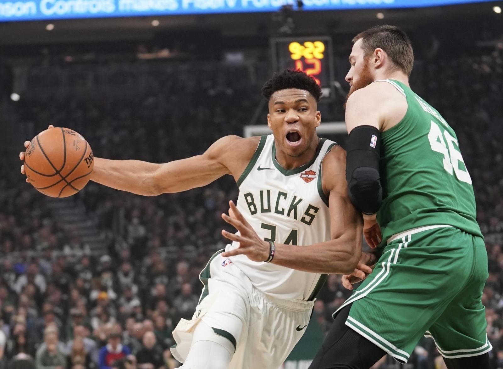 Nba: Milwaukee sfida Golden State